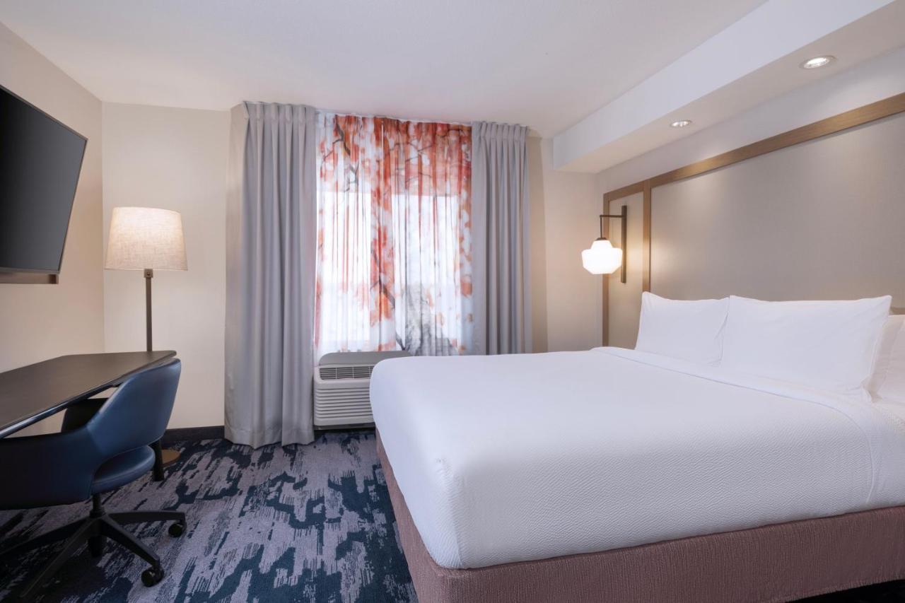 Fairfield Inn & Suites Denton Esterno foto