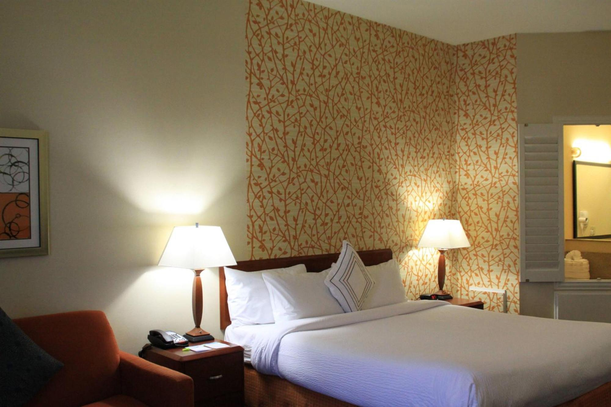 Fairfield Inn & Suites Denton Esterno foto