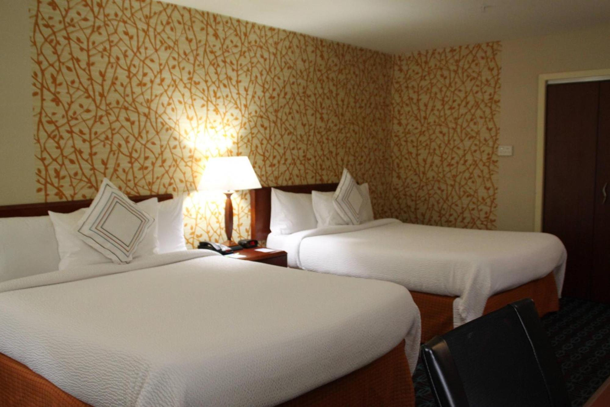 Fairfield Inn & Suites Denton Esterno foto
