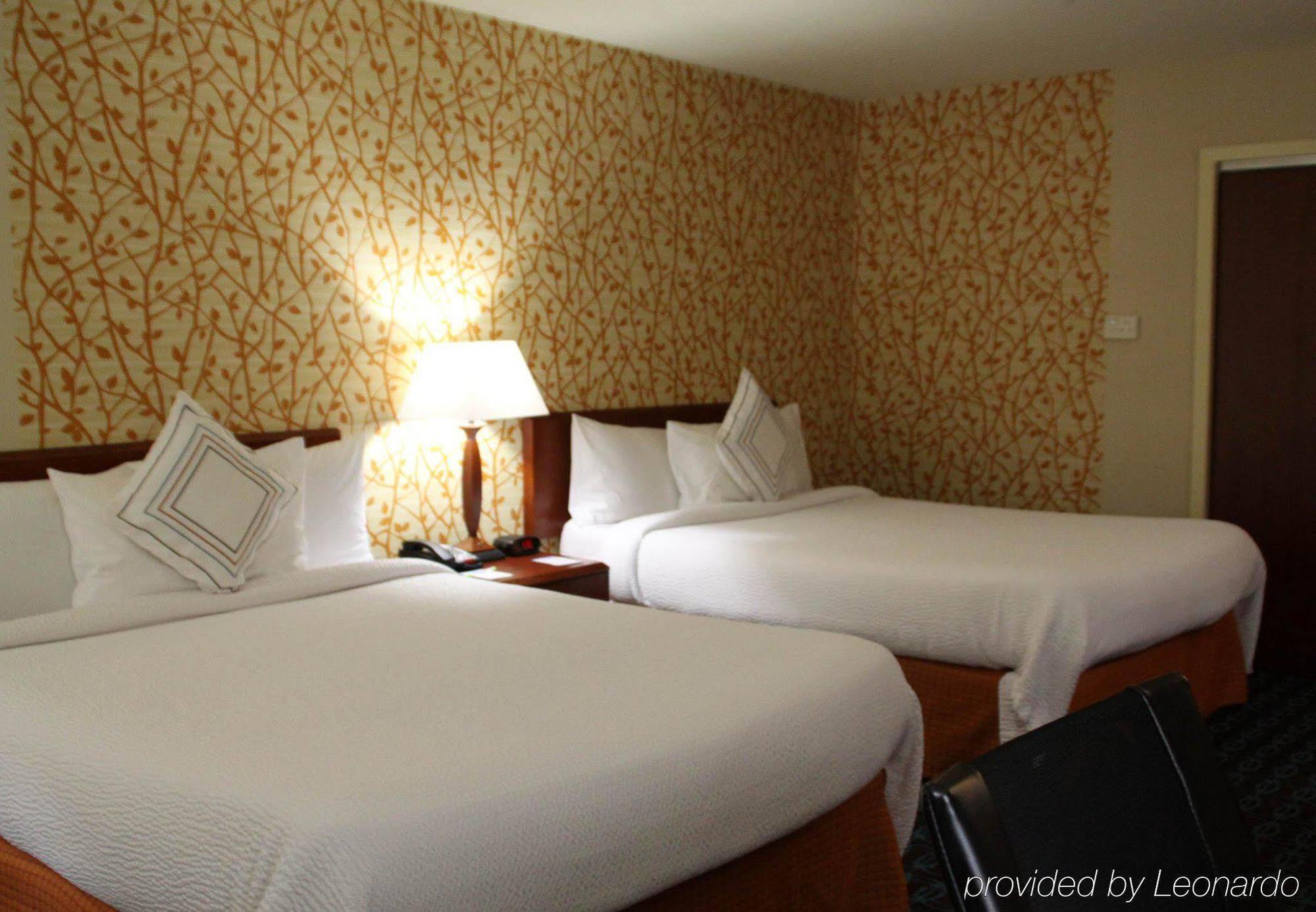 Fairfield Inn & Suites Denton Esterno foto