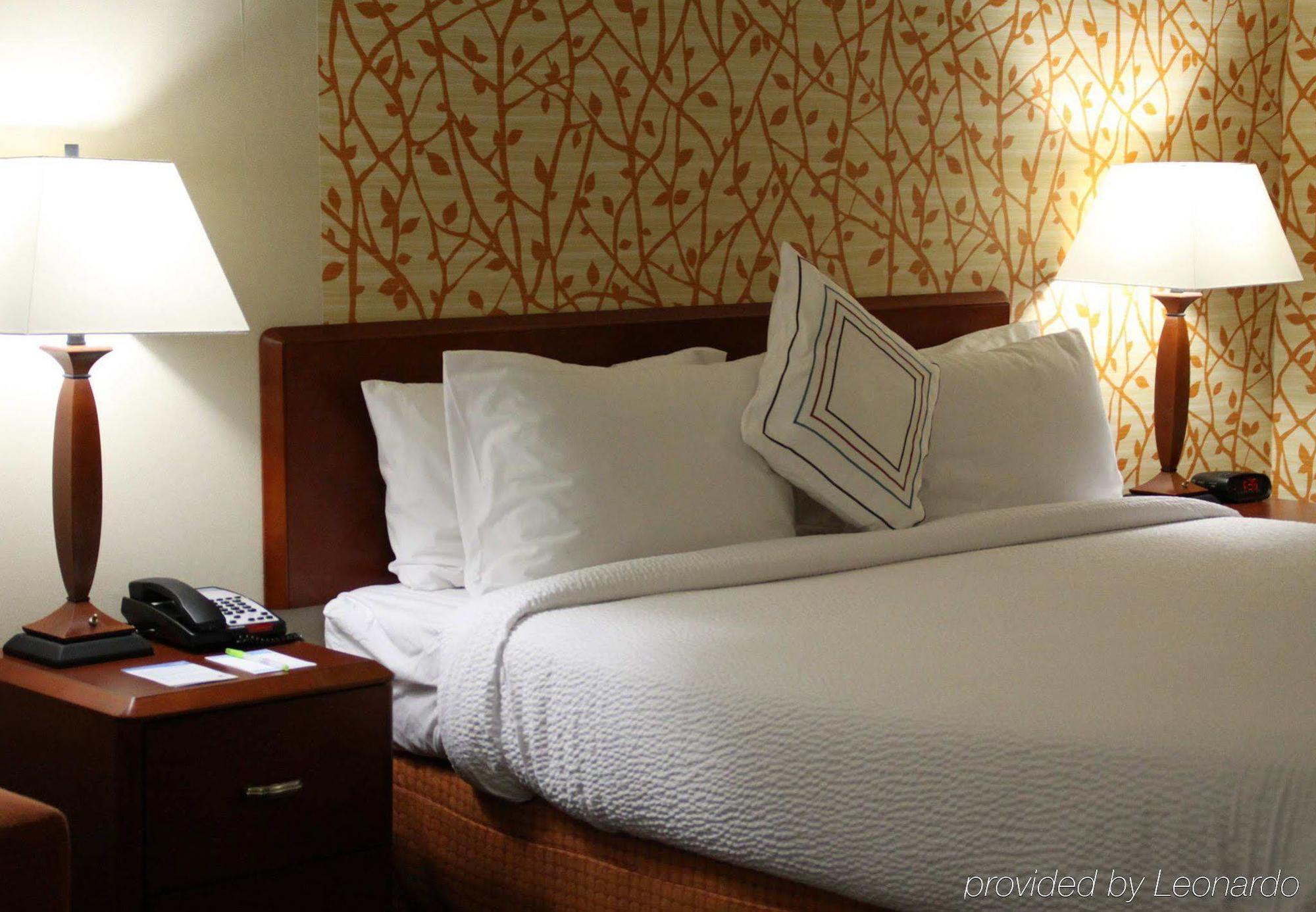 Fairfield Inn & Suites Denton Esterno foto
