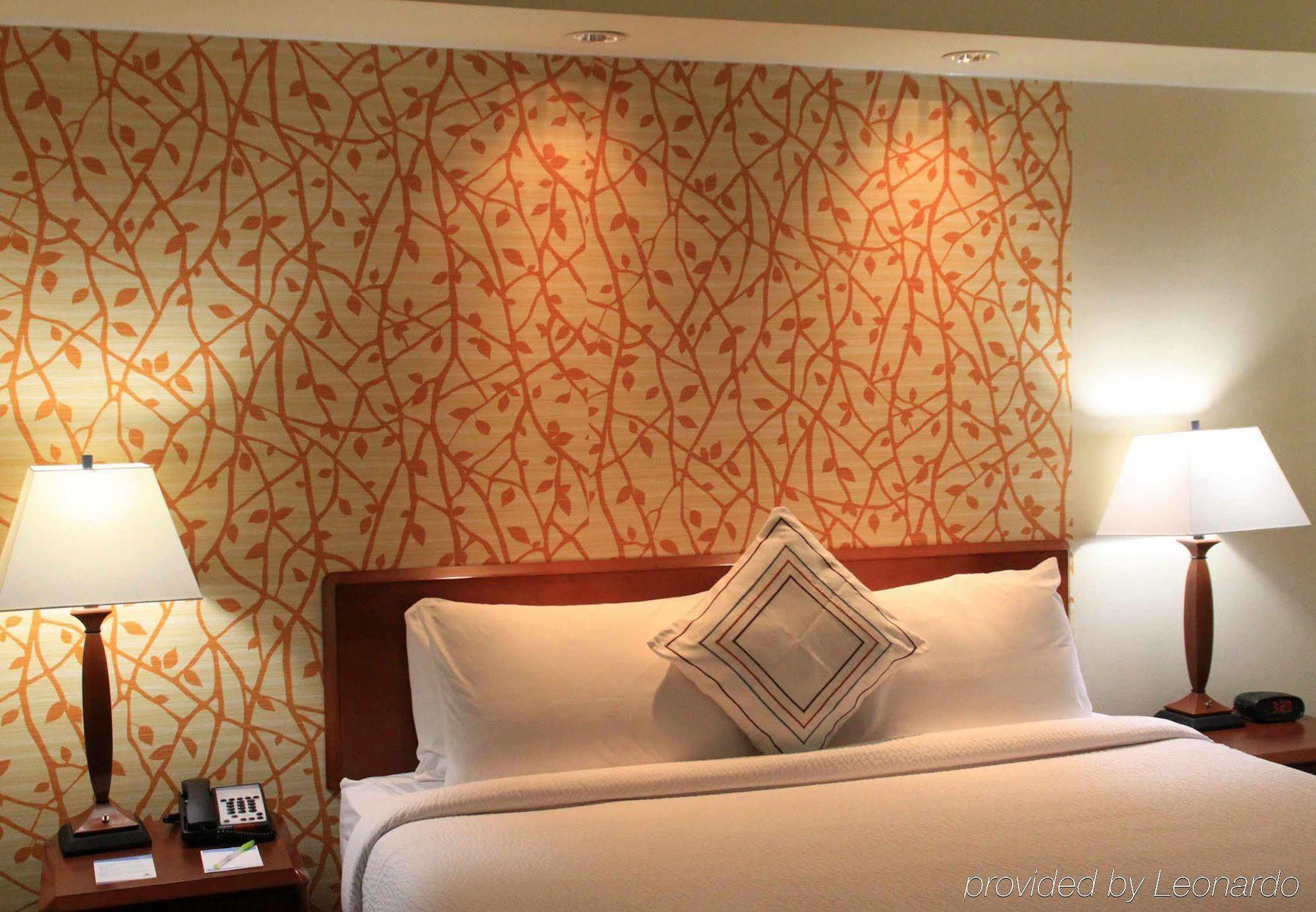 Fairfield Inn & Suites Denton Esterno foto